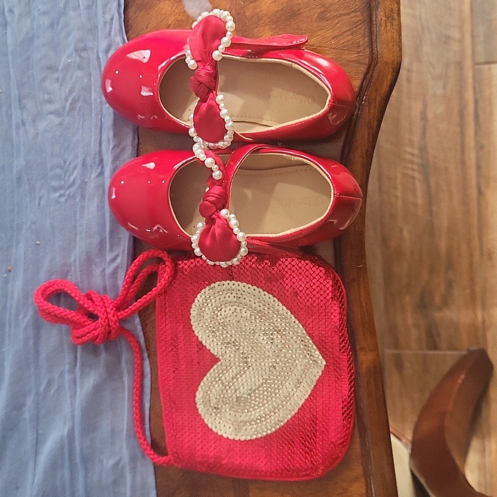 Girls shoes